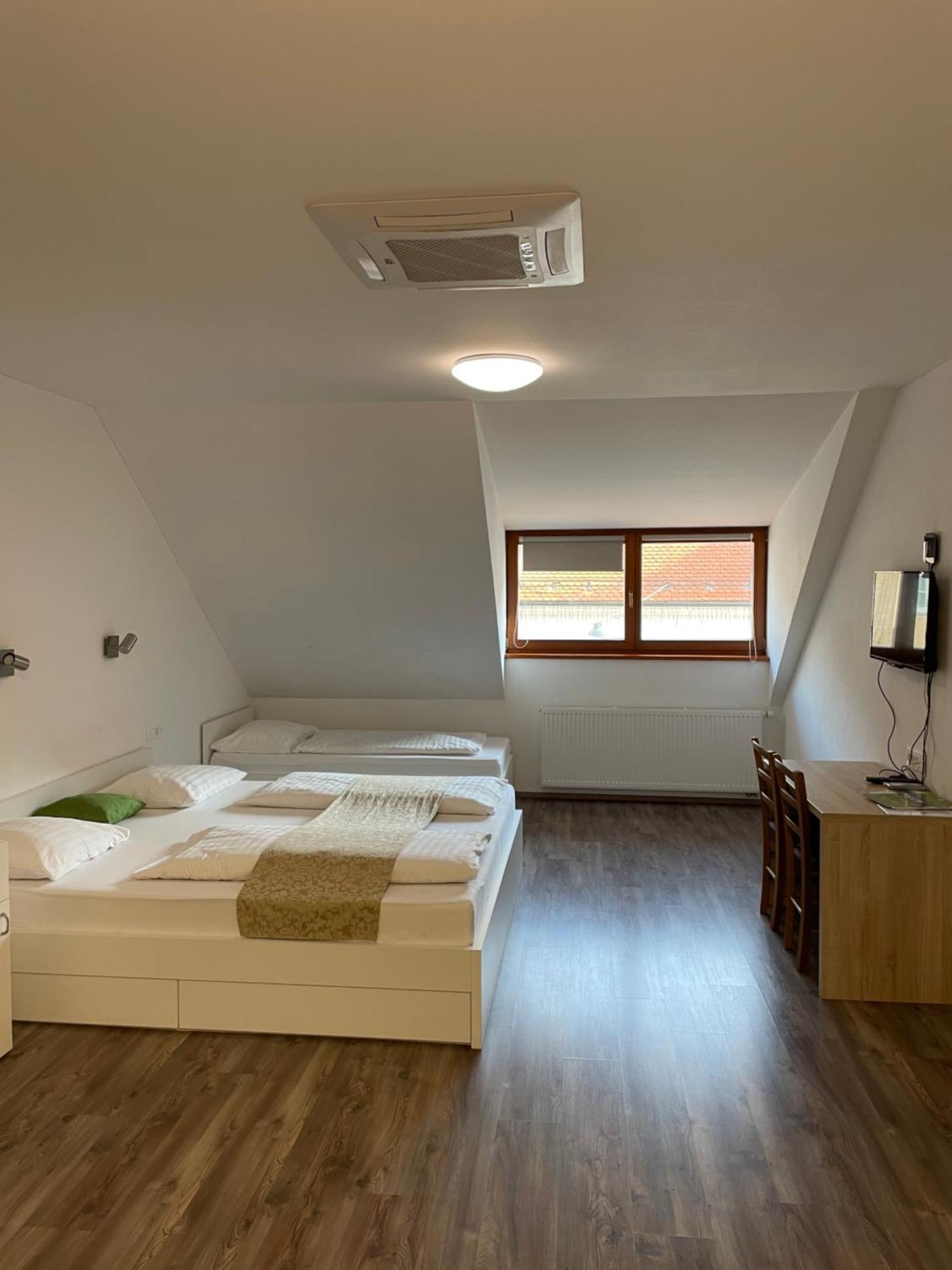 Guesthouse Stari Mayr Kranj Ngoại thất bức ảnh